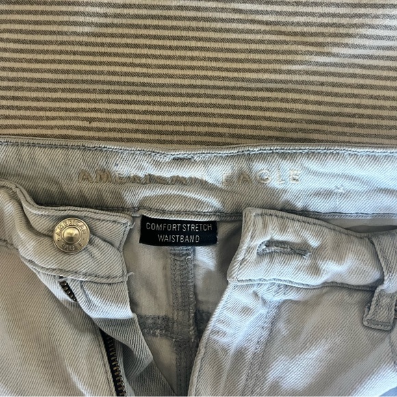 AMERICAN EAGLE high waisted denim shorts - Picture 2 of 5